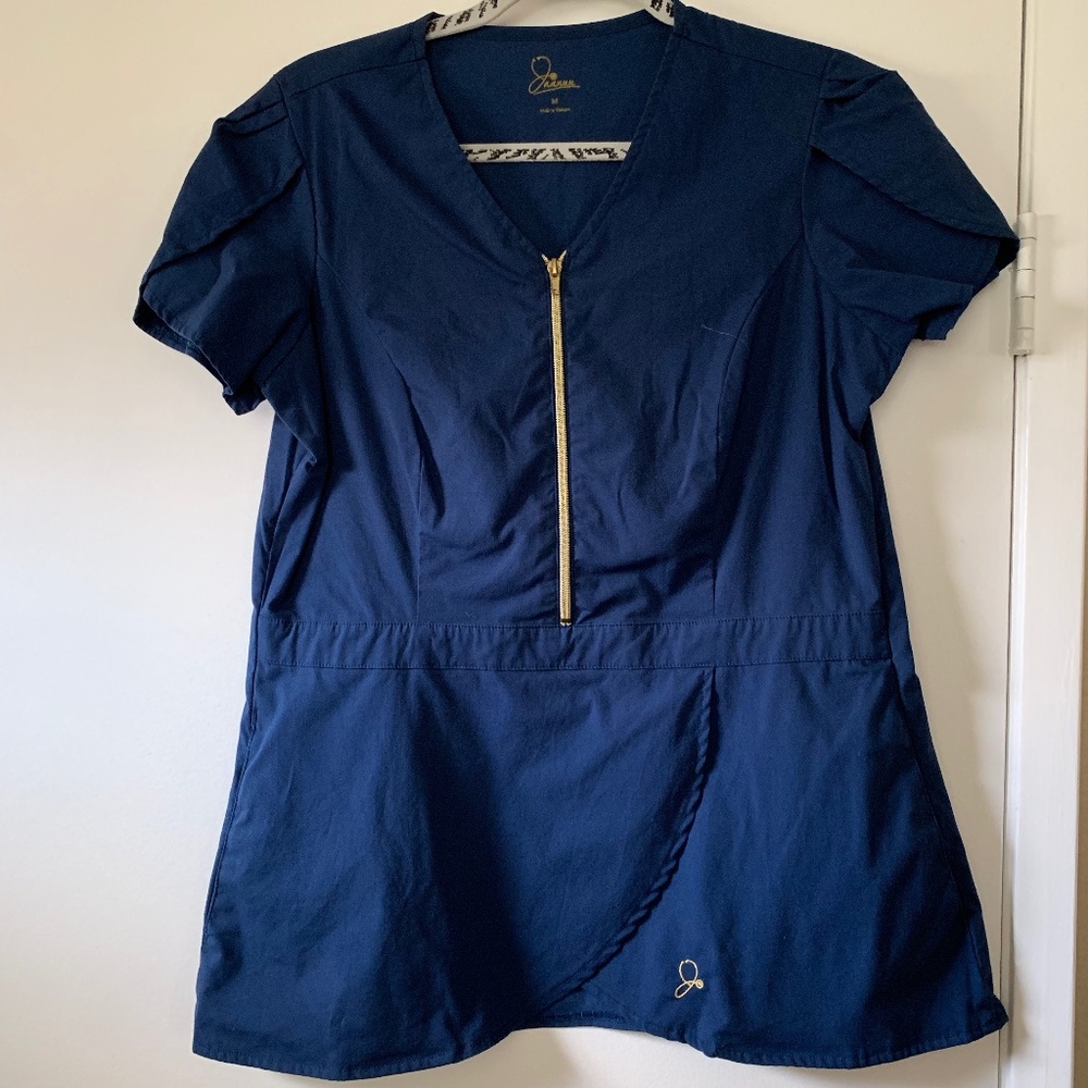 Jaanuu Tulip Scrub Top